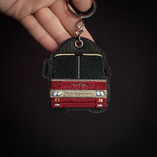 Unikalny brelok EnczArts z haftem Autosan H9 unikalny prezent motoryzacyjny handmade 