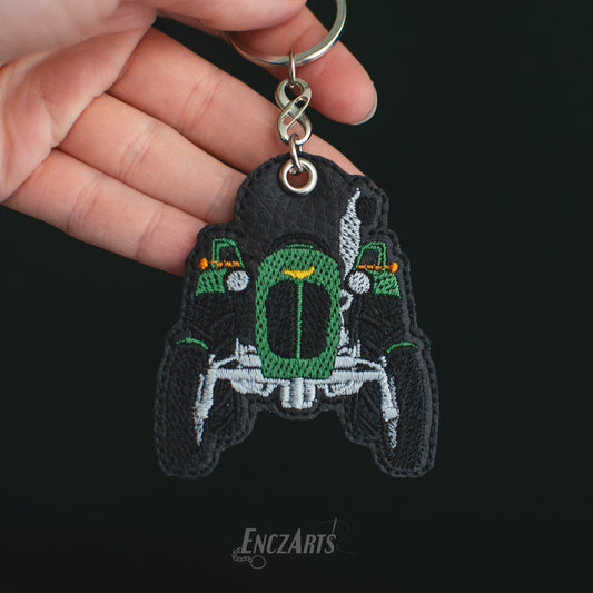 Personalizowany brelok traktor EnczArts przedstawiający Ursus C-325 oryginalny prezent dla kierowcy 